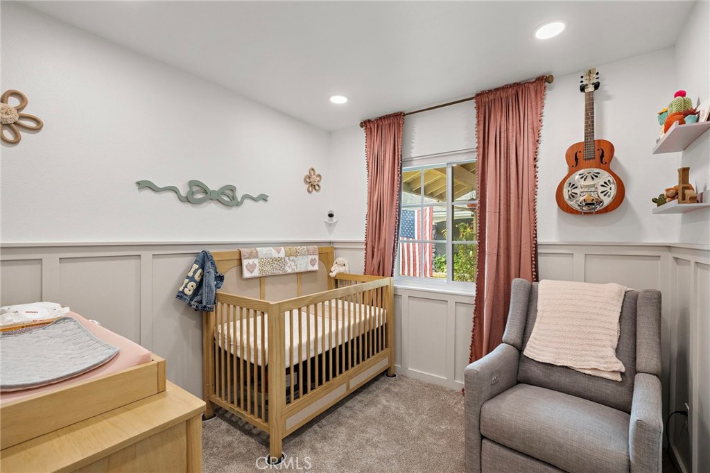 21155 Larchmont