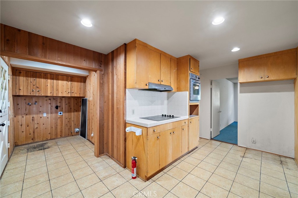 459 Hilledge Drive