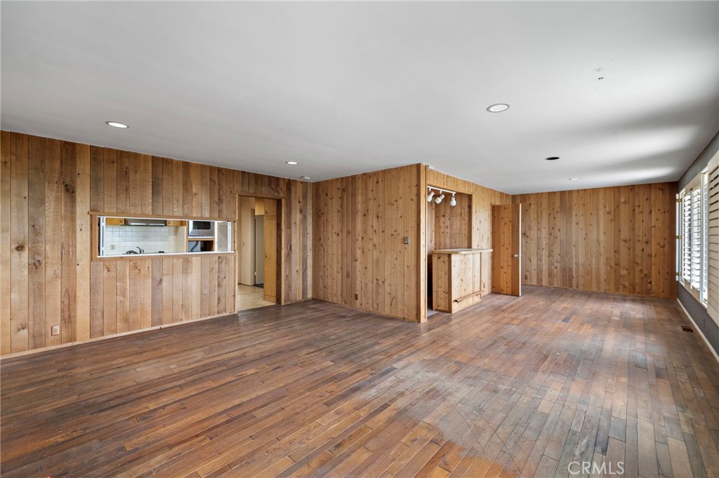 459 Hilledge Drive