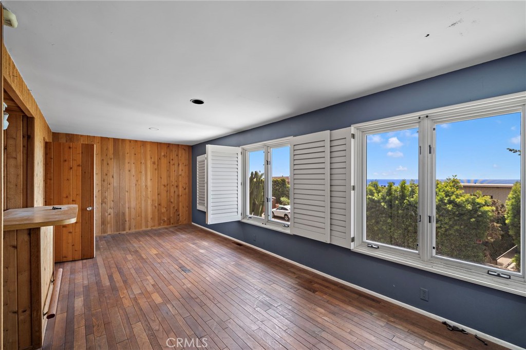 459 Hilledge Drive