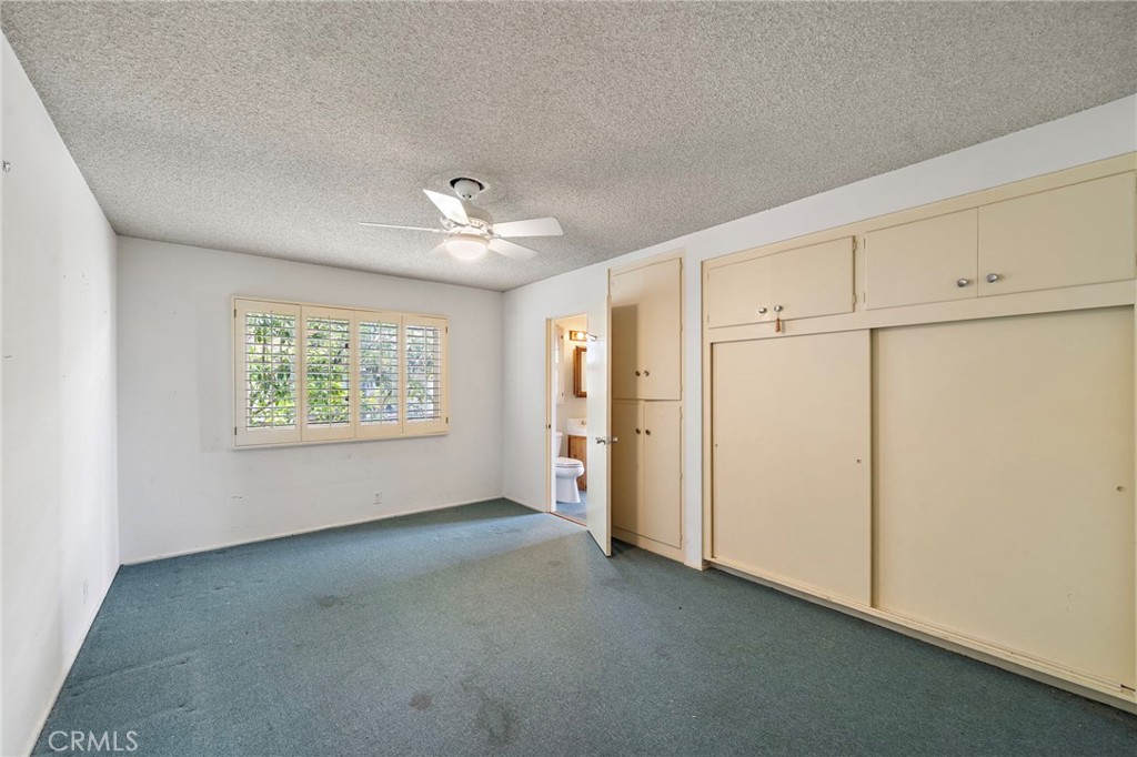 459 Hilledge Drive