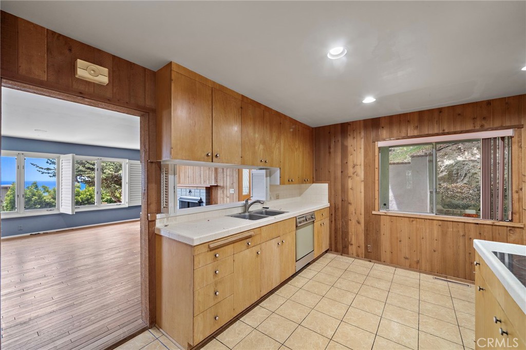 459 Hilledge Drive