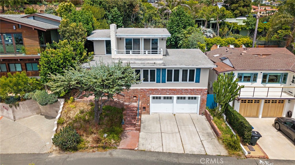 459 Hilledge Drive