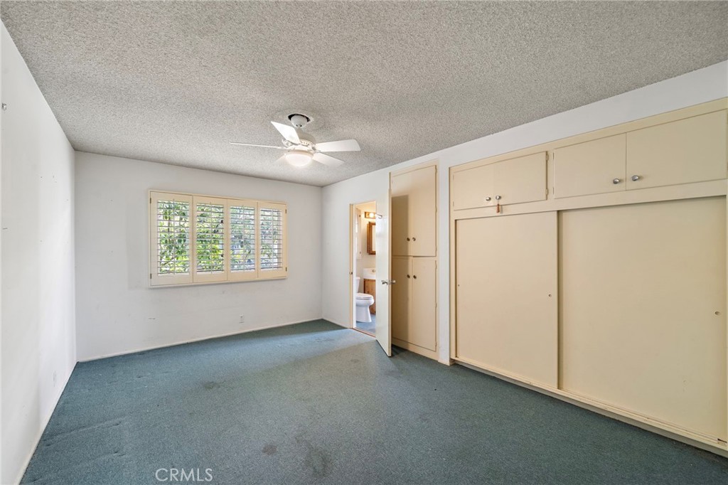 459 Hilledge Drive