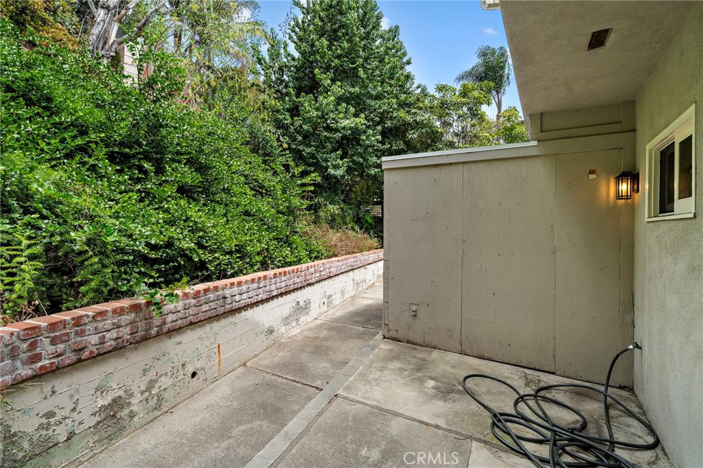 459 Hilledge Drive