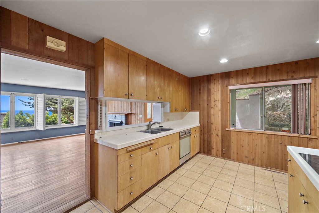 459 Hilledge Drive