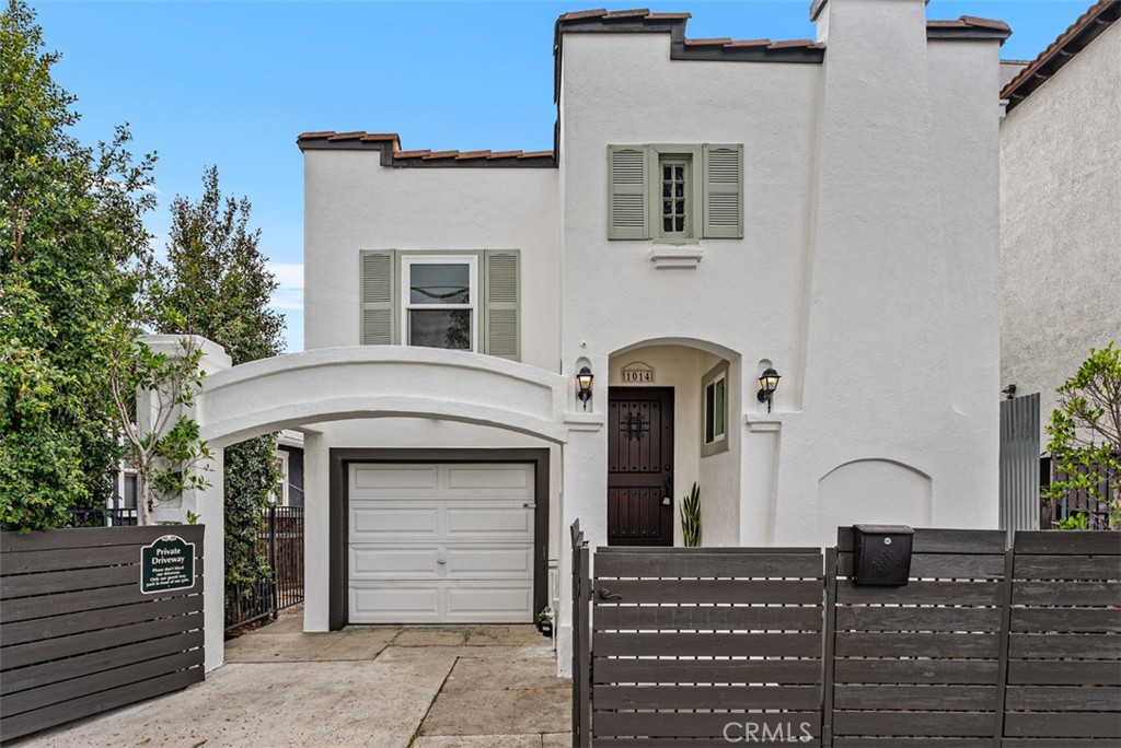 1014 Gaviota Avenue