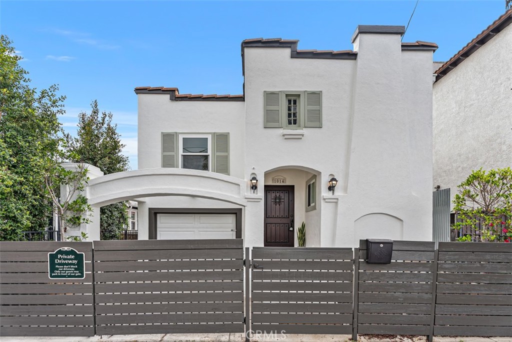1014 Gaviota Avenue