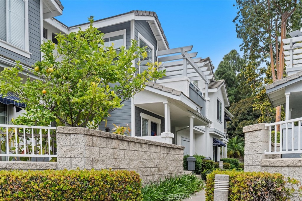 73 Breakers Lane