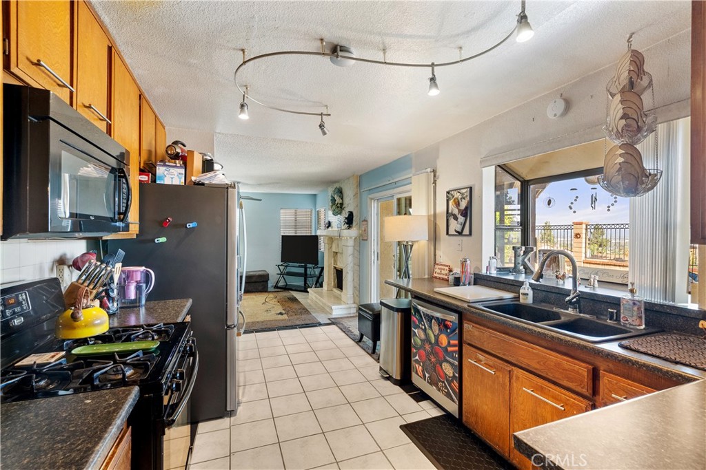 2622 Starcrest Drive