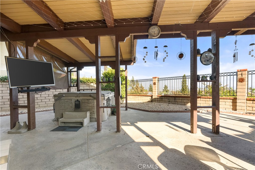 2622 Starcrest Drive