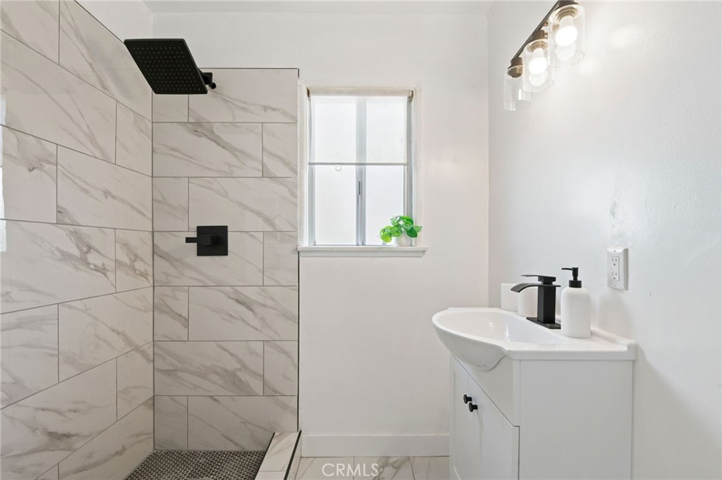 3730 W 173rd