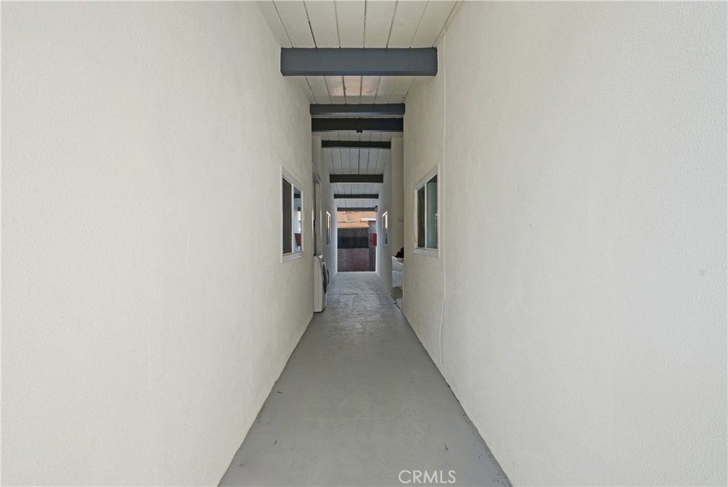2603 Calle Del Comercio