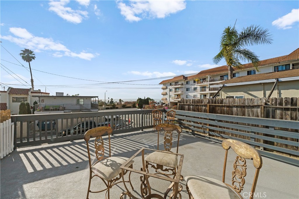 2603 Calle Del Comercio