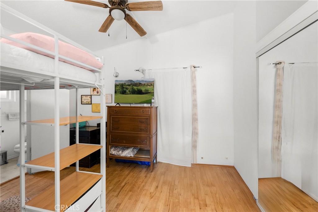 2603 Calle Del Comercio