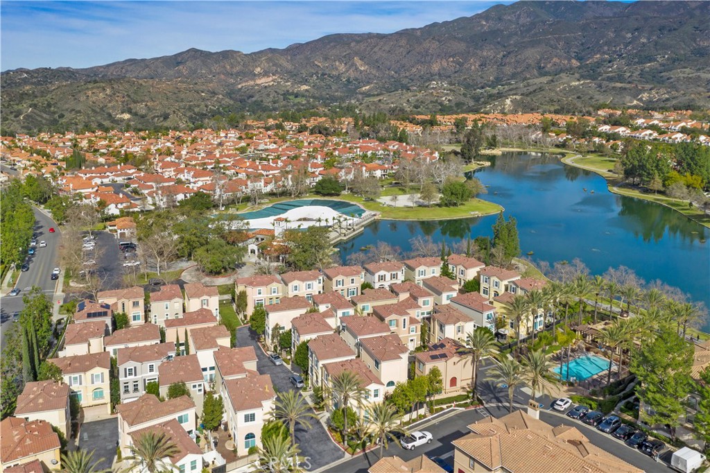 82 Montana Del Lago