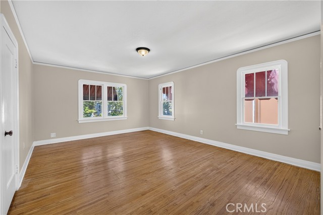 323 Park AVE