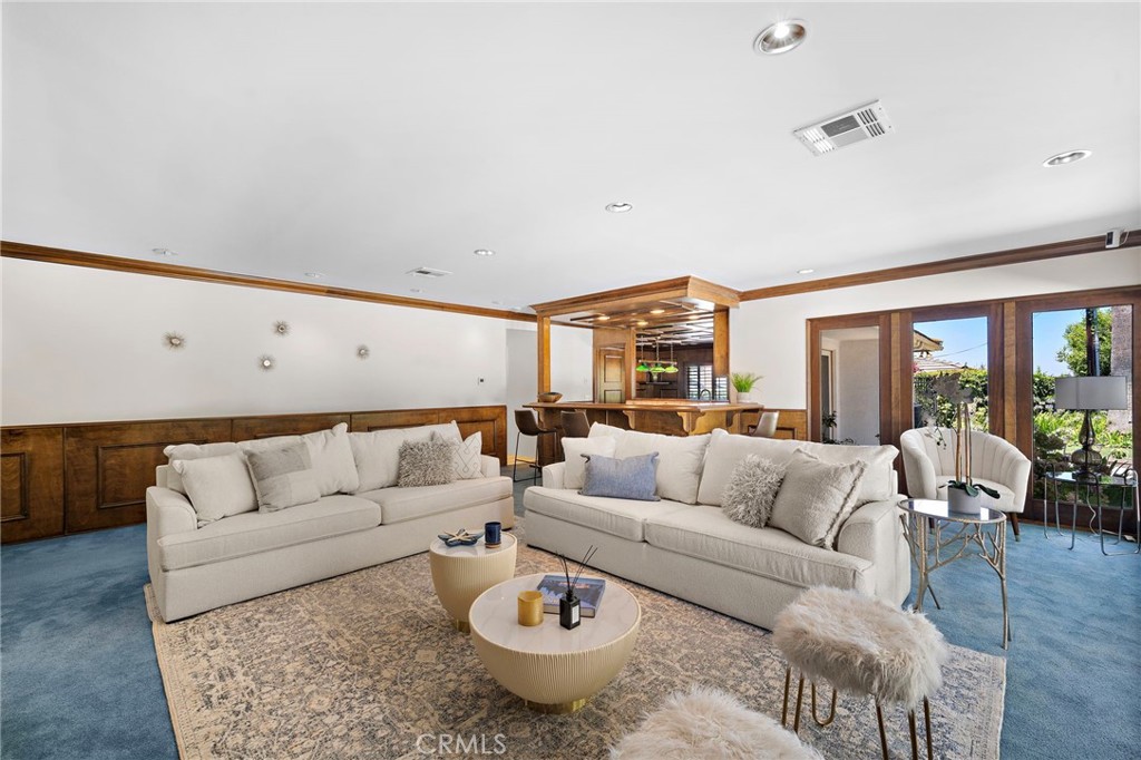 1001 Eadington