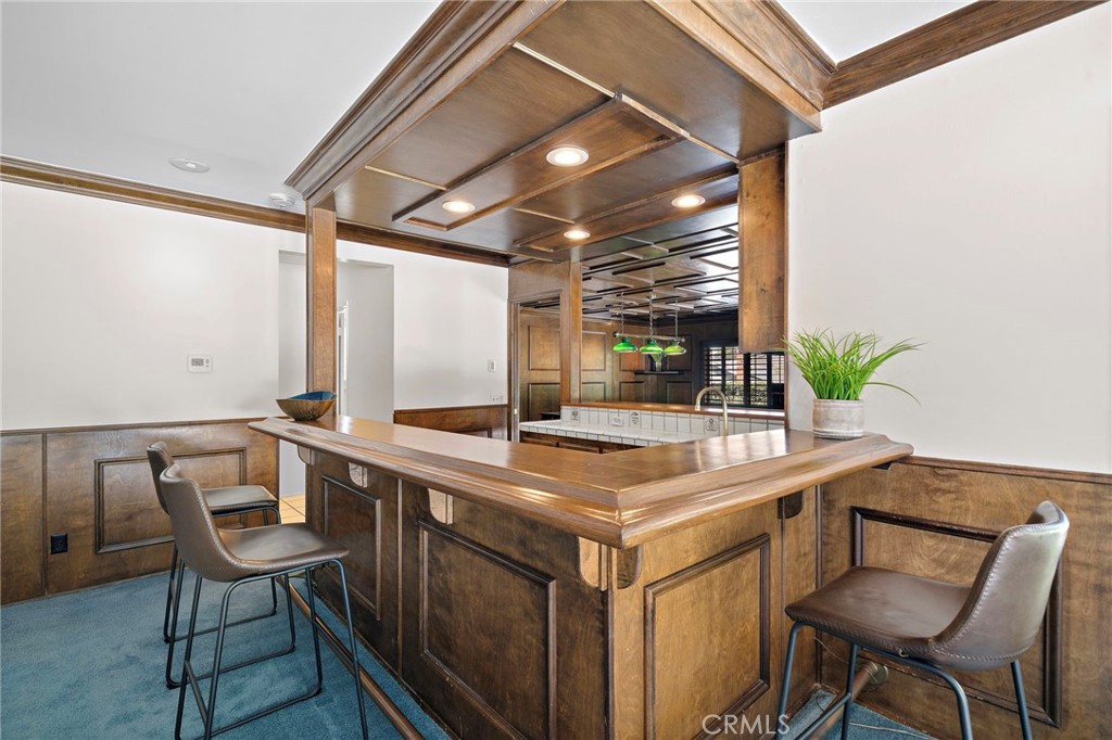 1001 Eadington