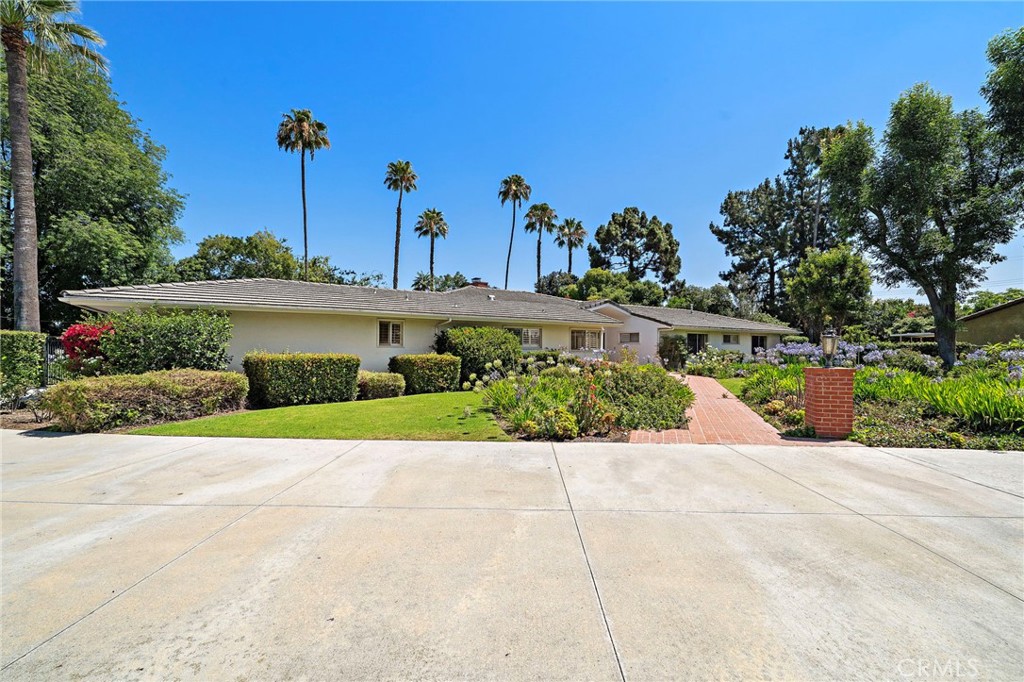 1001 Eadington