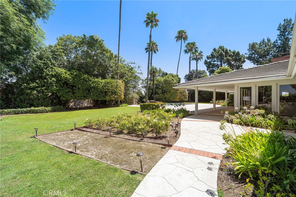 1001 Eadington