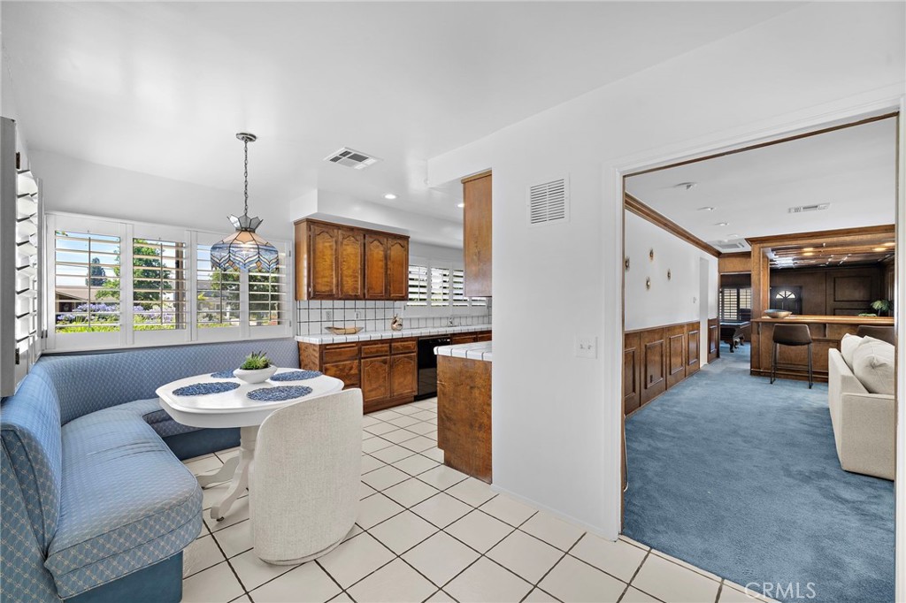 1001 Eadington