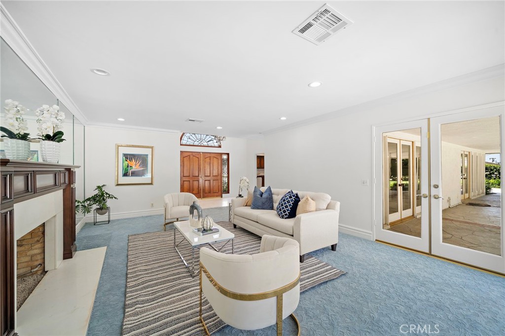 1001 Eadington