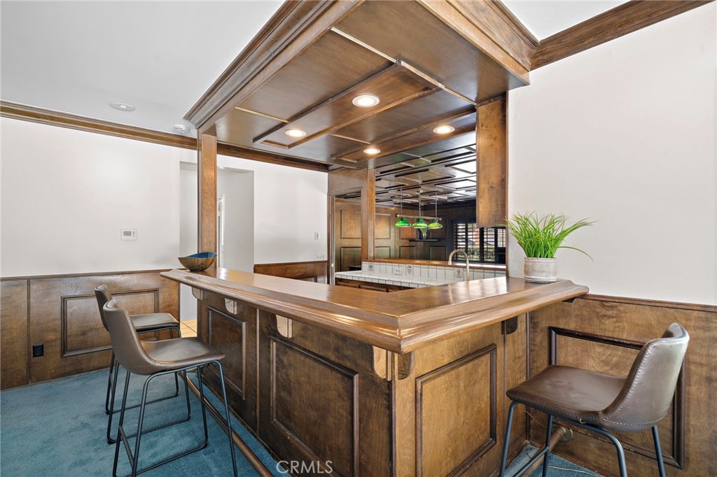 1001 Eadington