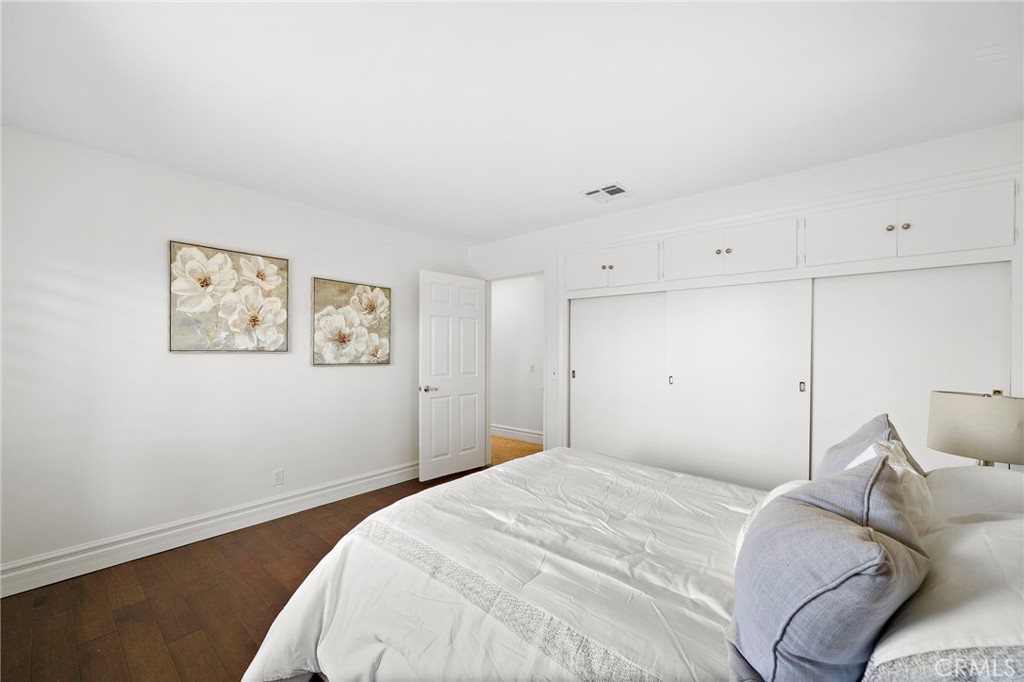 1001 Eadington