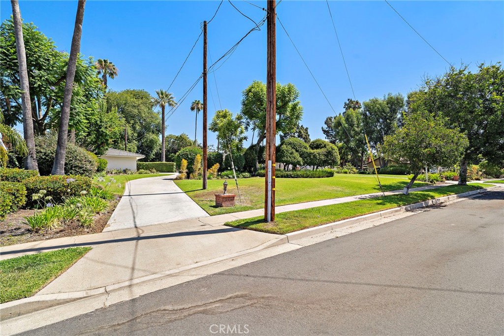 1001 Eadington