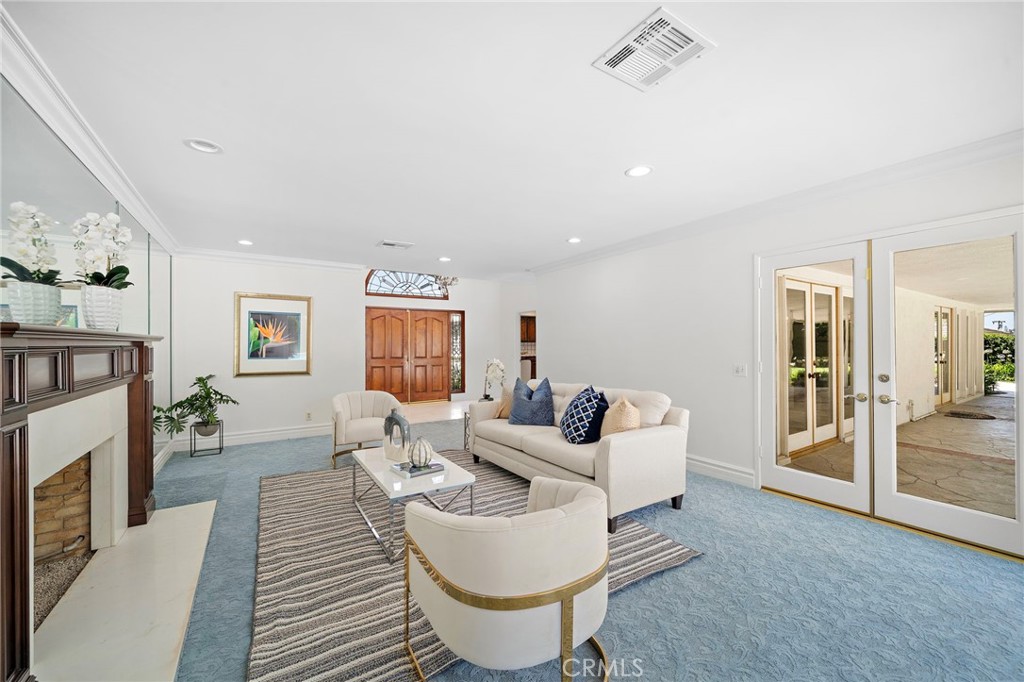 1001 Eadington