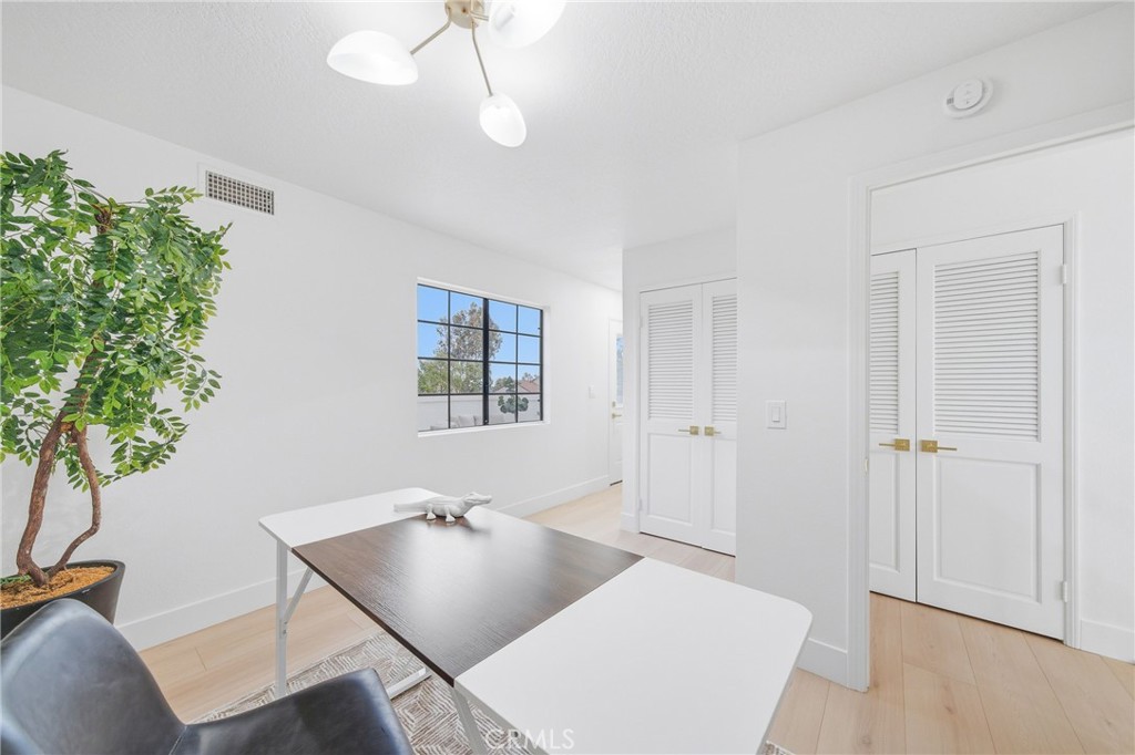 28404 Buena Vista