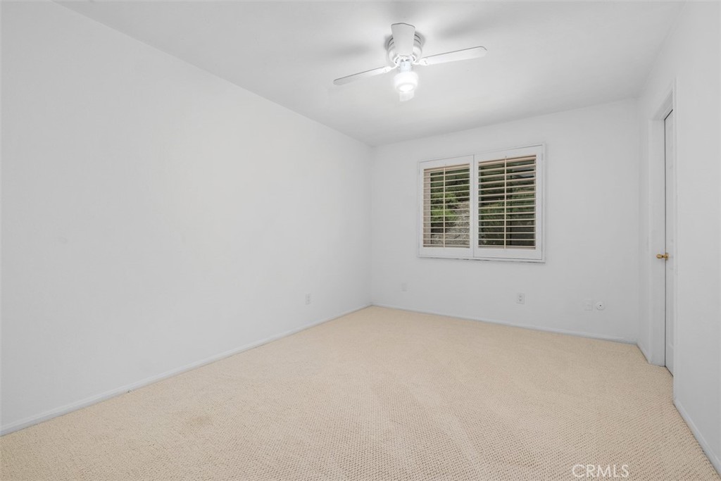 5780 E River Valley
