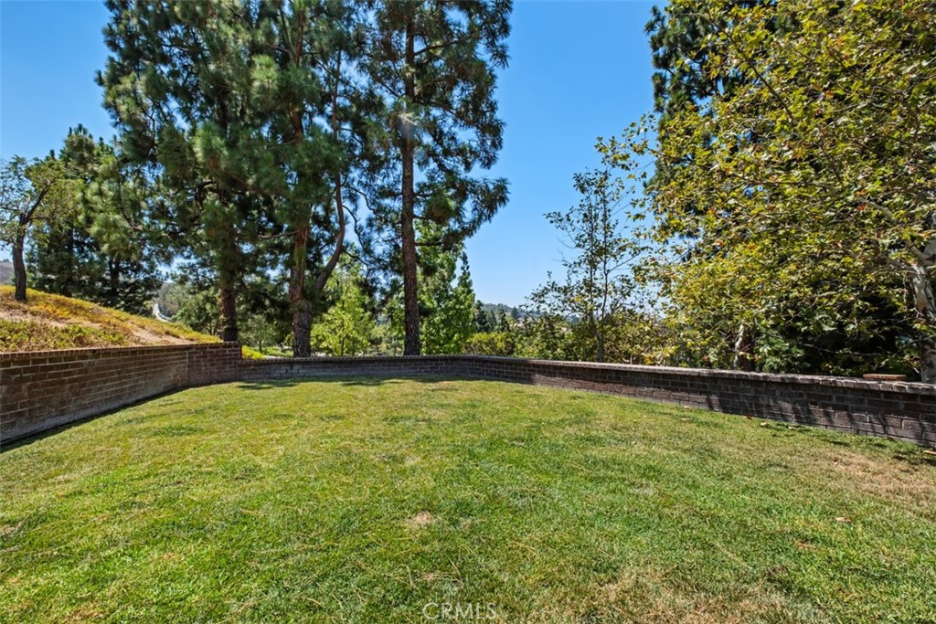 5780 E River Valley