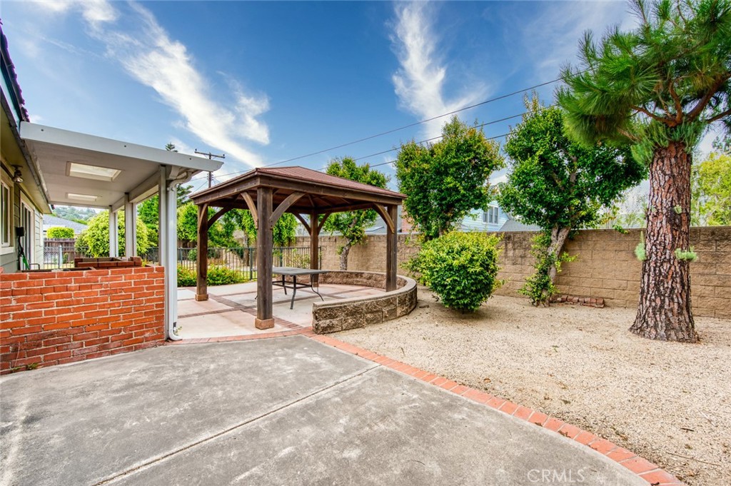 1192 Foothill Boulevard