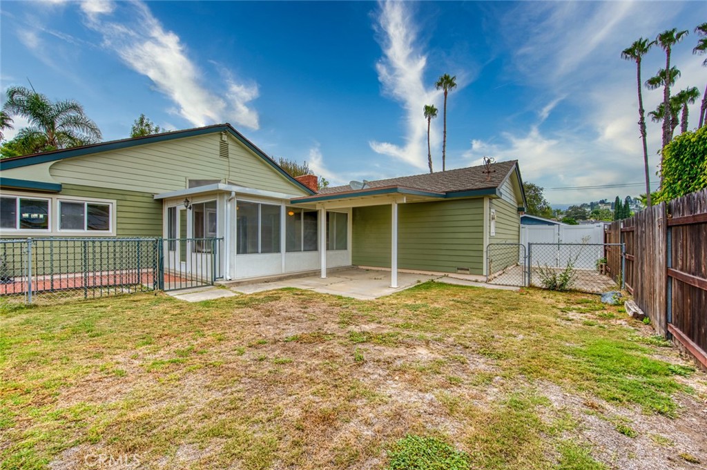 1192 Foothill Boulevard