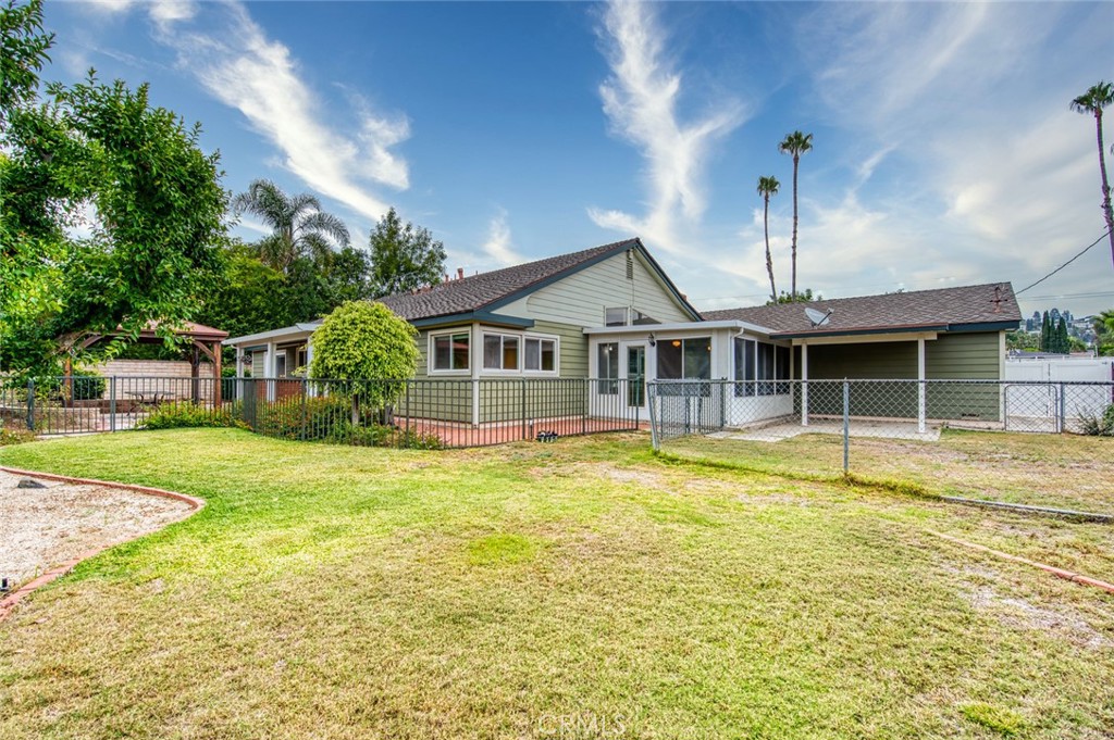 1192 Foothill Boulevard