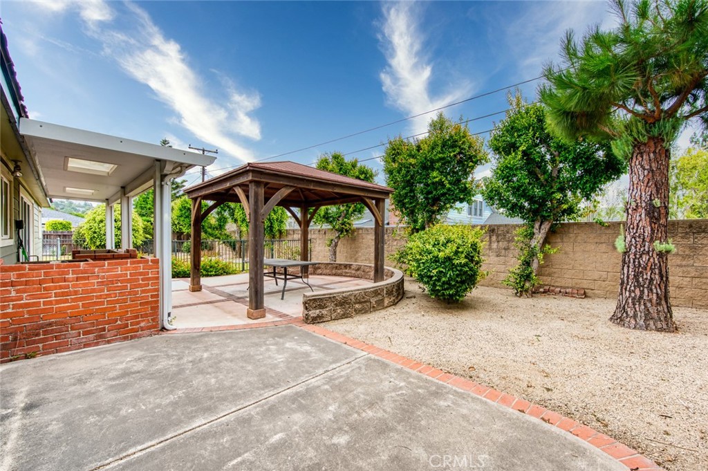 1192 Foothill Boulevard