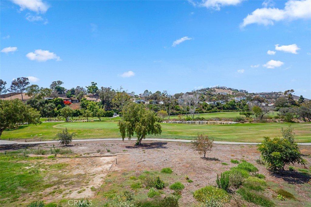 605 Avenida Vaquero