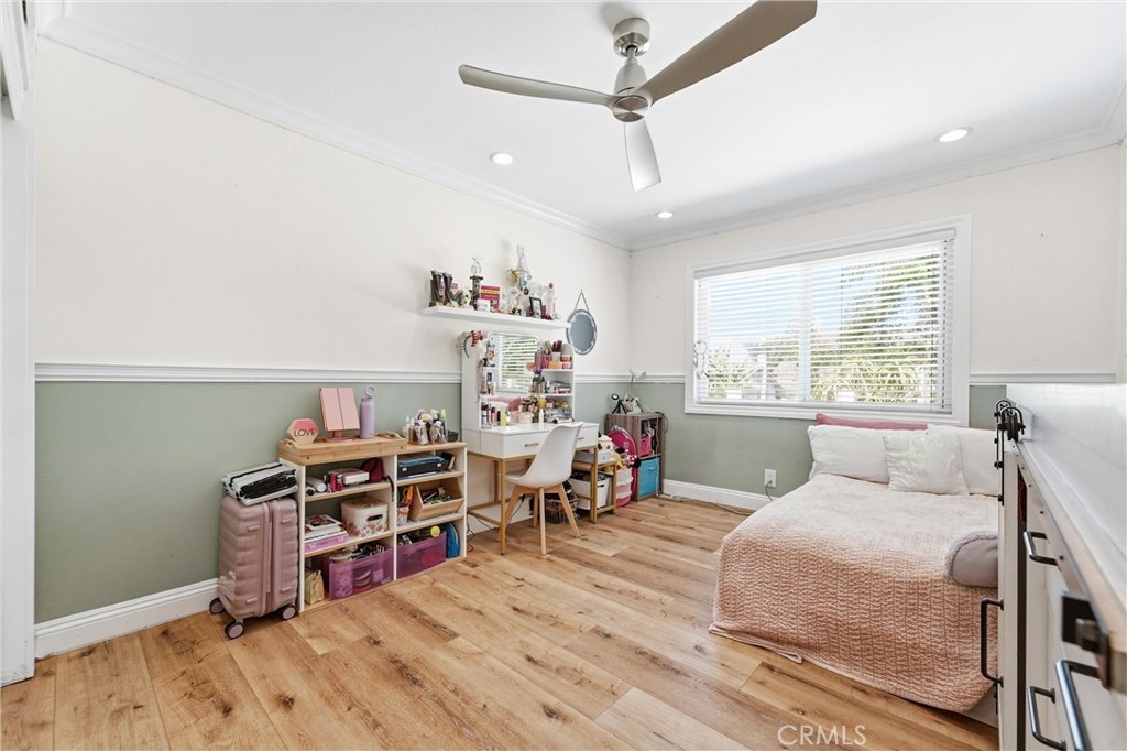 17982 Dellglen Circle