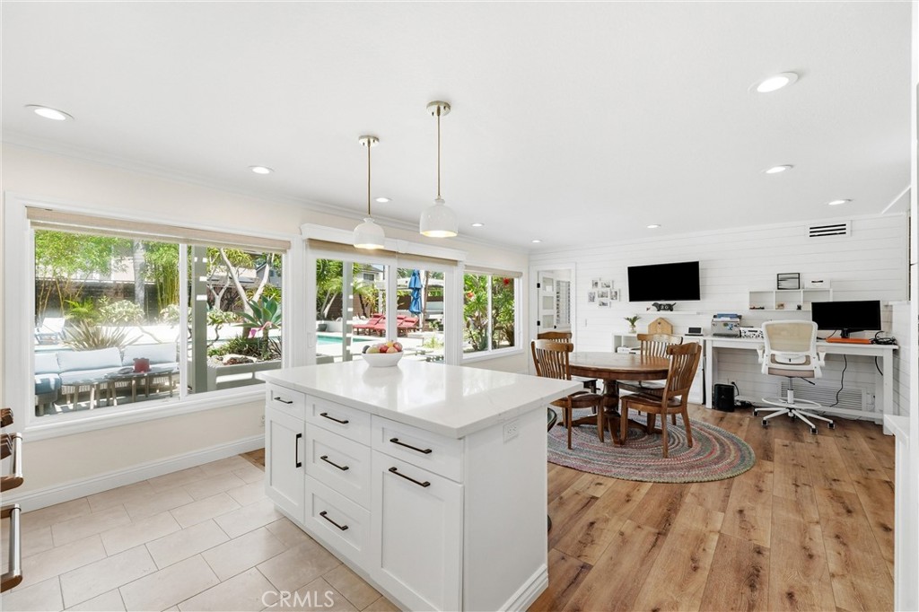 17982 Dellglen Circle