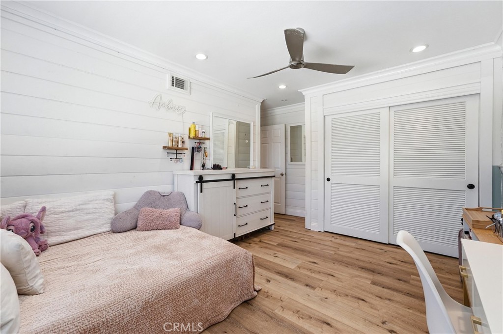 17982 Dellglen Circle