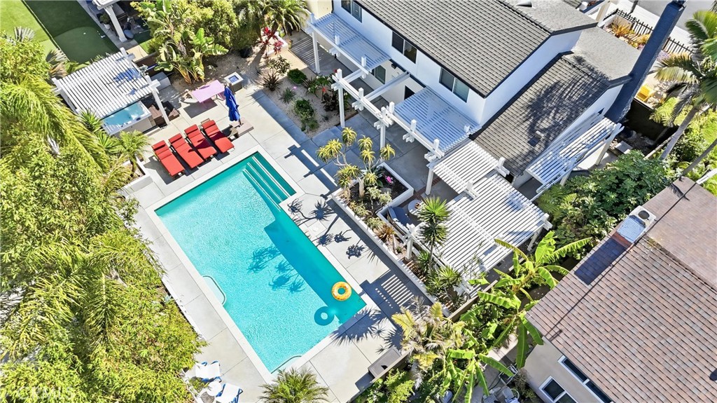 17982 Dellglen Circle