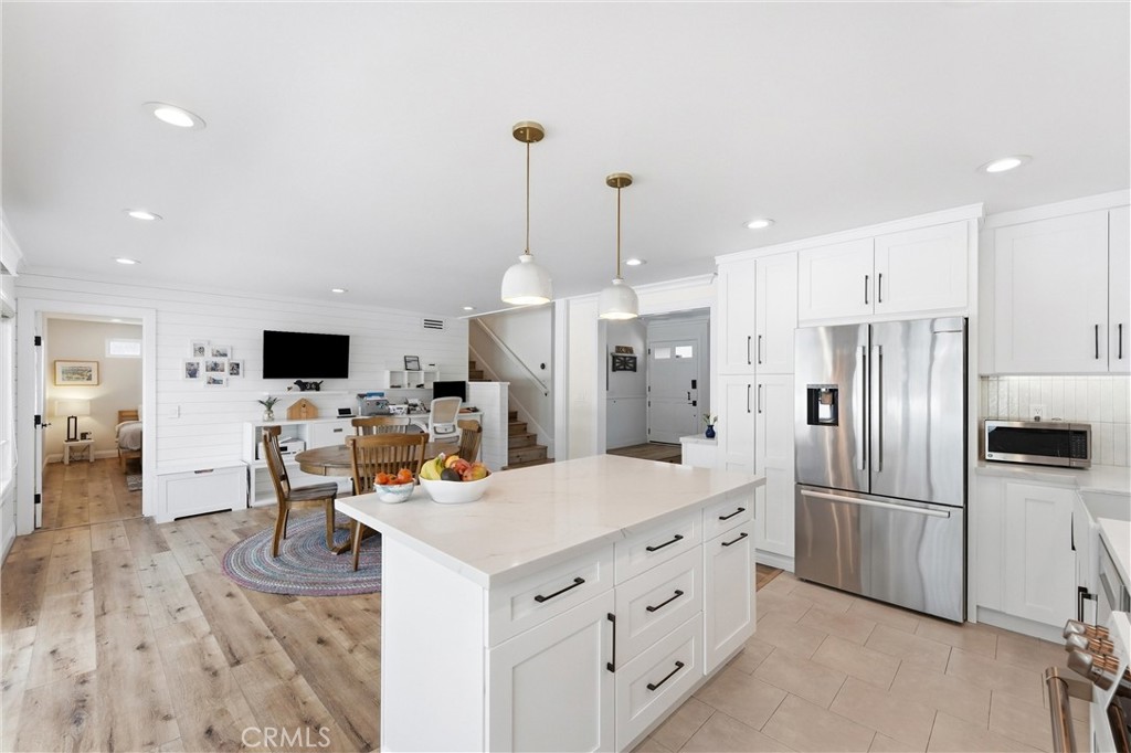 17982 Dellglen Circle