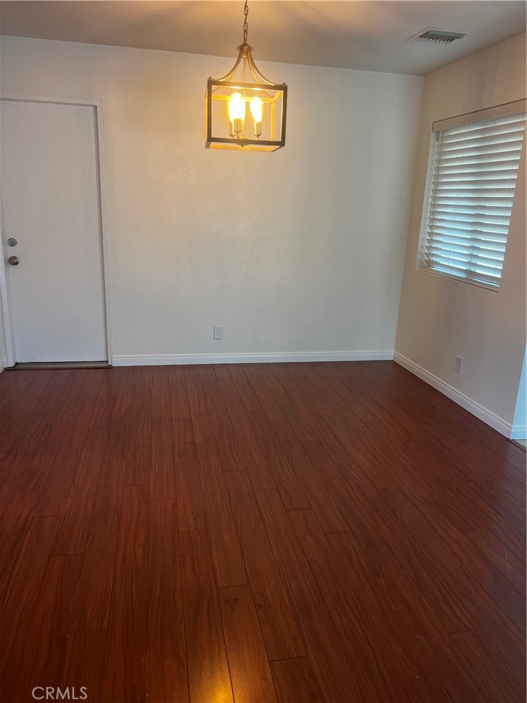 122 W Fairfield
