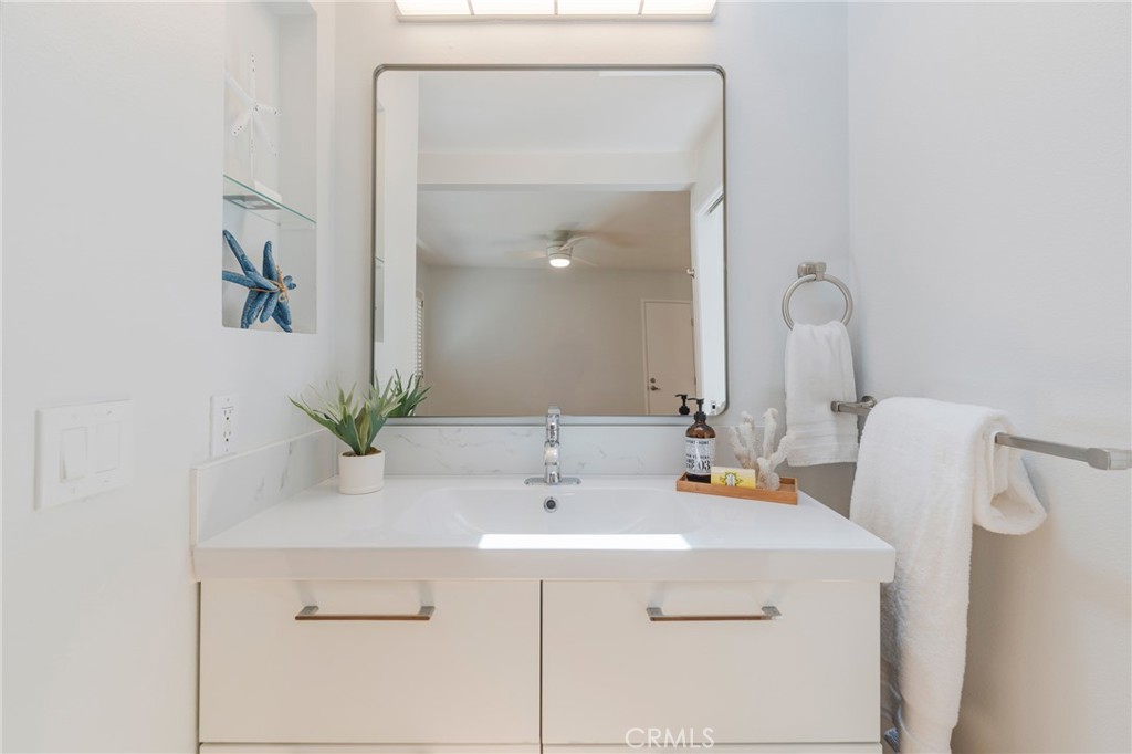 21372 Green Cove