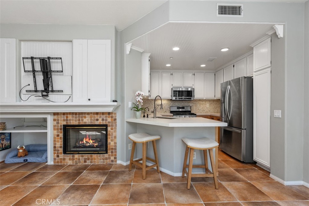 18 Lansdale Court