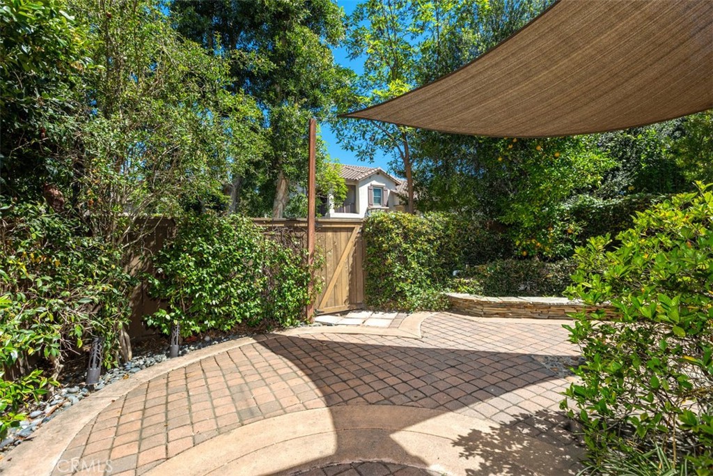 18 Lansdale Court