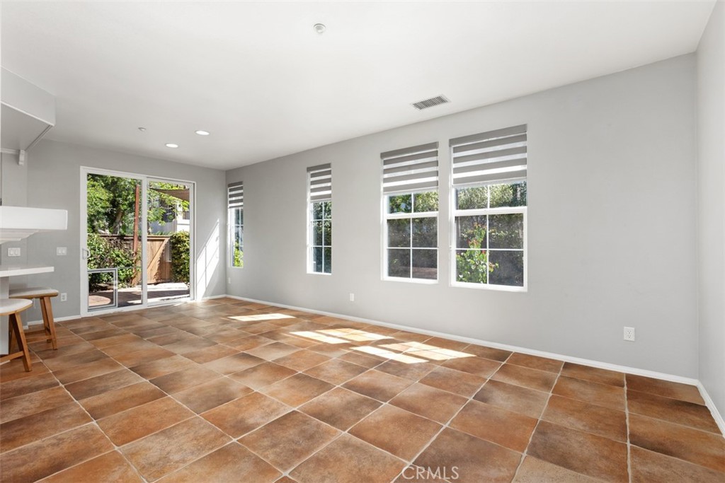 18 Lansdale Court
