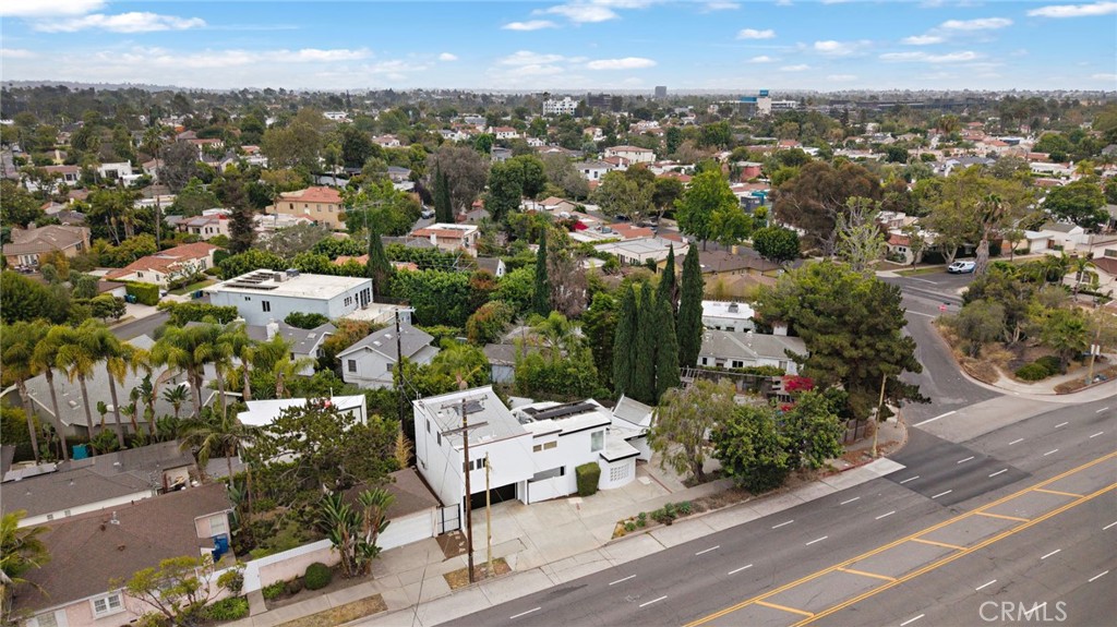 10540 W Olympic
